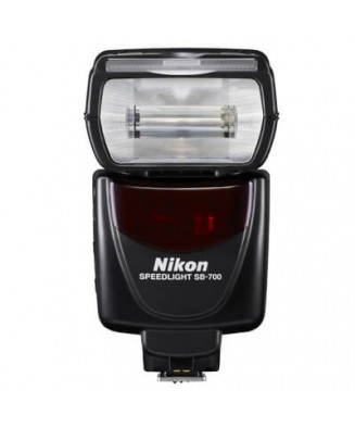 NIKON SB-700 FLASH