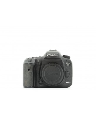 CANON EOS 7D Mark II nu +...