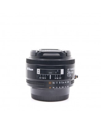 NIKON AF 28 mm f/1,8