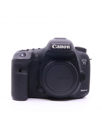CANON EOS 7D MARK II...