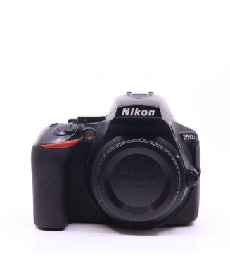 NIKON D5600 - 7864...